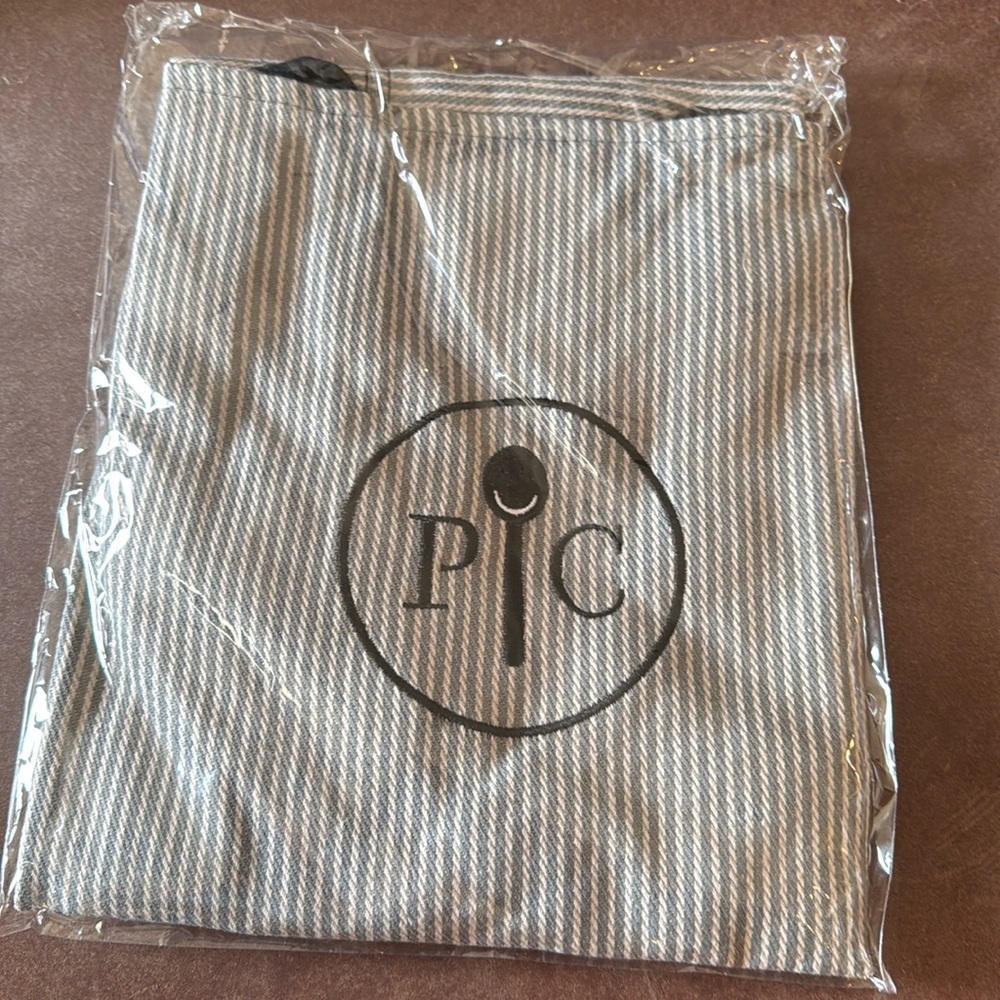 Brand New Pampered Chef apron